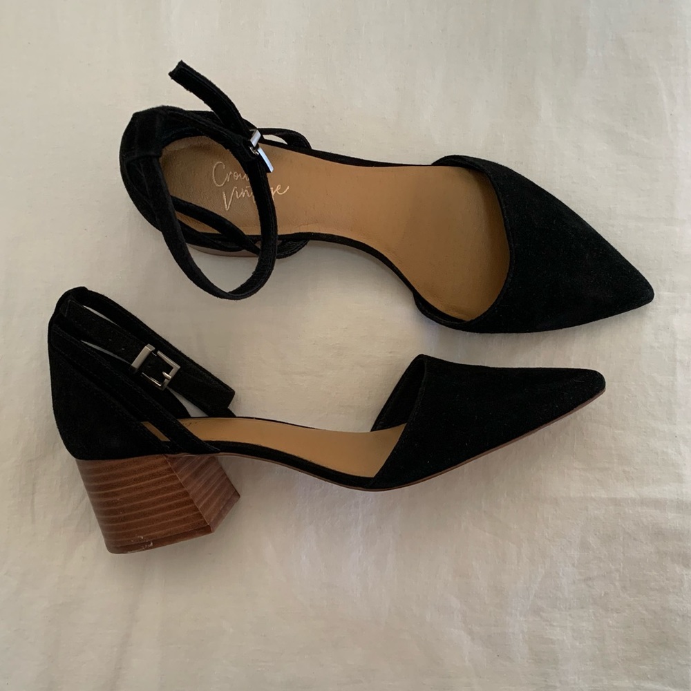 Crown Vintage black heels size 10